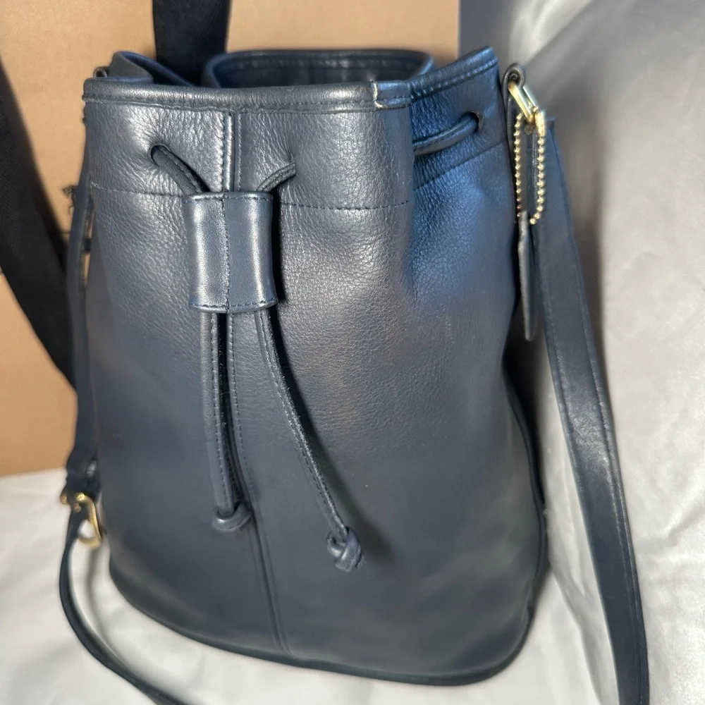 Coach navy Lula legacy 1990s vintage Drawstring Bucket Bag